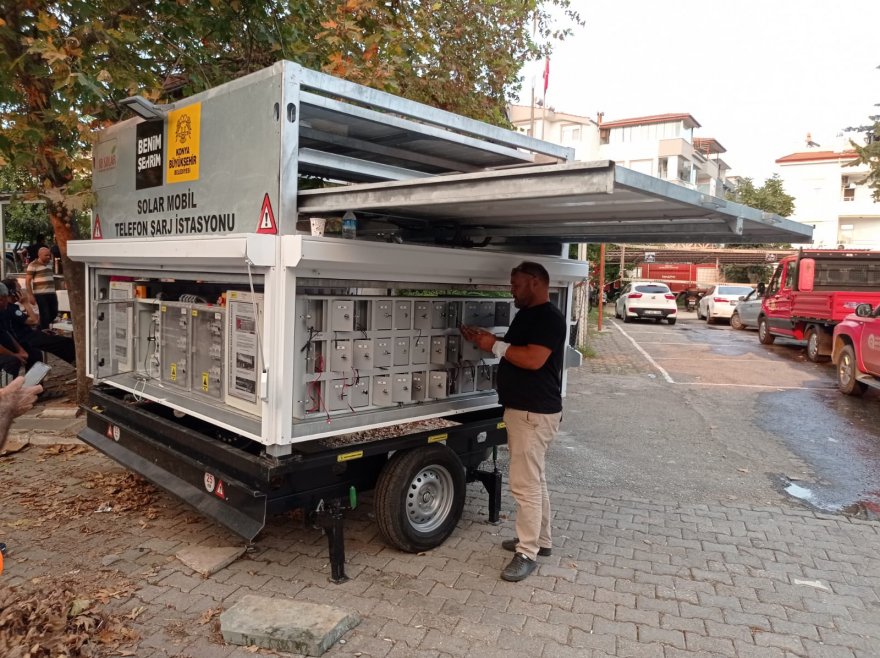 konya-buyuksehir-manavgata-solar-mobil-telefon-sarj-istasyonu-kurdu-002.jpg